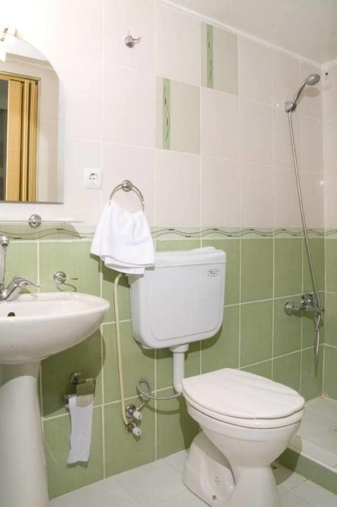 Uenver Hotel Adana Ngoại thất bức ảnh