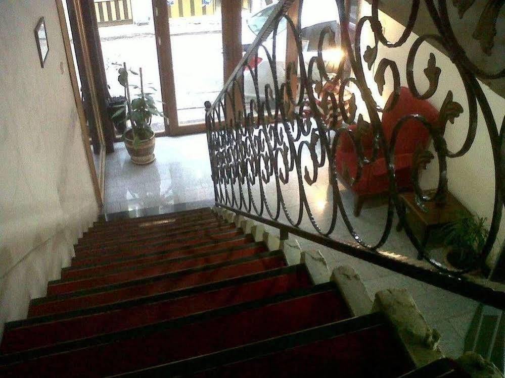 Uenver Hotel Adana Ngoại thất bức ảnh